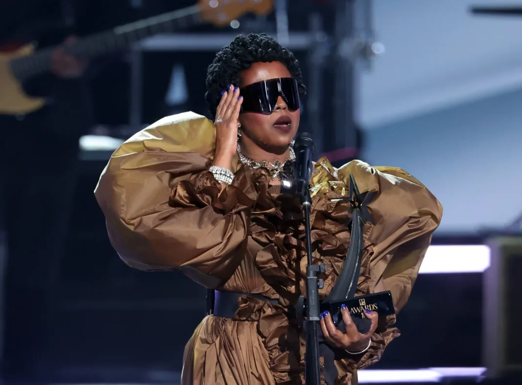 Lizzo sold 2,700 albums. Ray J overshared. Lauryn Hill showed up. Welcome to the BET Awards Lizzo sold 2,700 albums. Ray J overshared. Lauryn Hill showed up. Welcome to the BET Awards