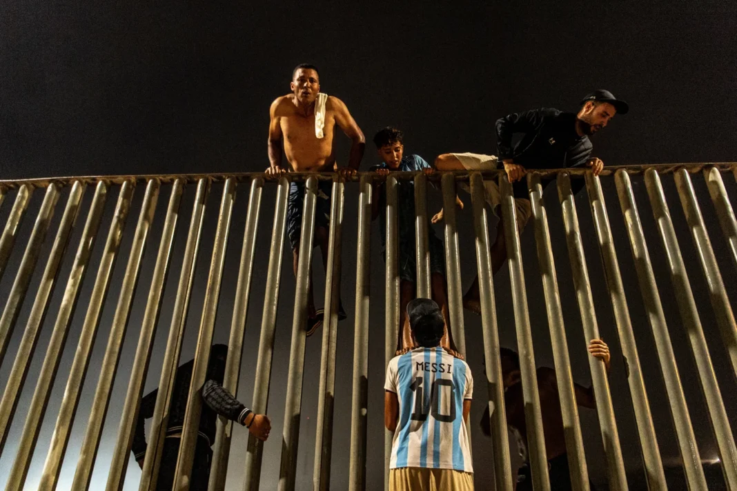 60,000 migrants stormed Ceuta in 24 hours. 34 died. Spain called it a violation 60,000 migrants stormed Ceuta in 24 hours. 34 died. Spain called it a violation