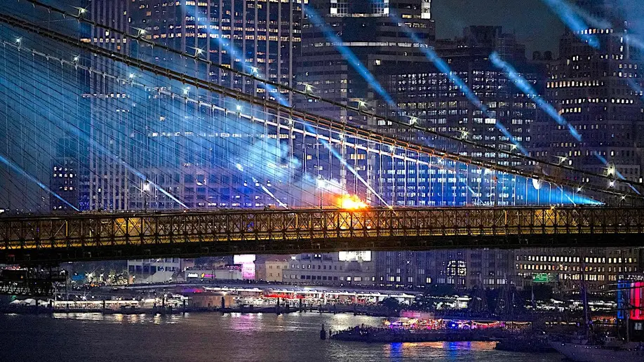 Trump praised the Brooklyn Bridge. It caught fire. He was mid-sentence Trump praised the Brooklyn Bridge. It caught fire. He was mid-sentence