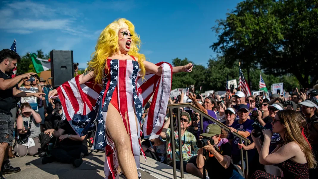 Texas wrote a drag law broad enough to trip over itself Texas wrote a drag law broad enough to trip over itself