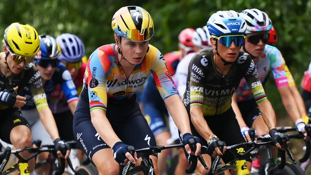 Tour de France Femmes has a padded-bra cheating scandal. Tent inspectors are the solution Tour de France Femmes has a padded-bra cheating scandal. Tent inspectors are the solution