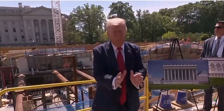 Trump Warns Crowd About Falling From His Ballroom — Then Says “Only Hispanic” Could Survive Trump Warns Crowd About Falling From His Ballroom — Then Says “Only Hispanic” Could Survive