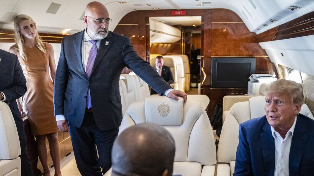 Trump Advisers Took Russia-Aligned Paydays Trump Advisers Took Russia-Aligned Paydays